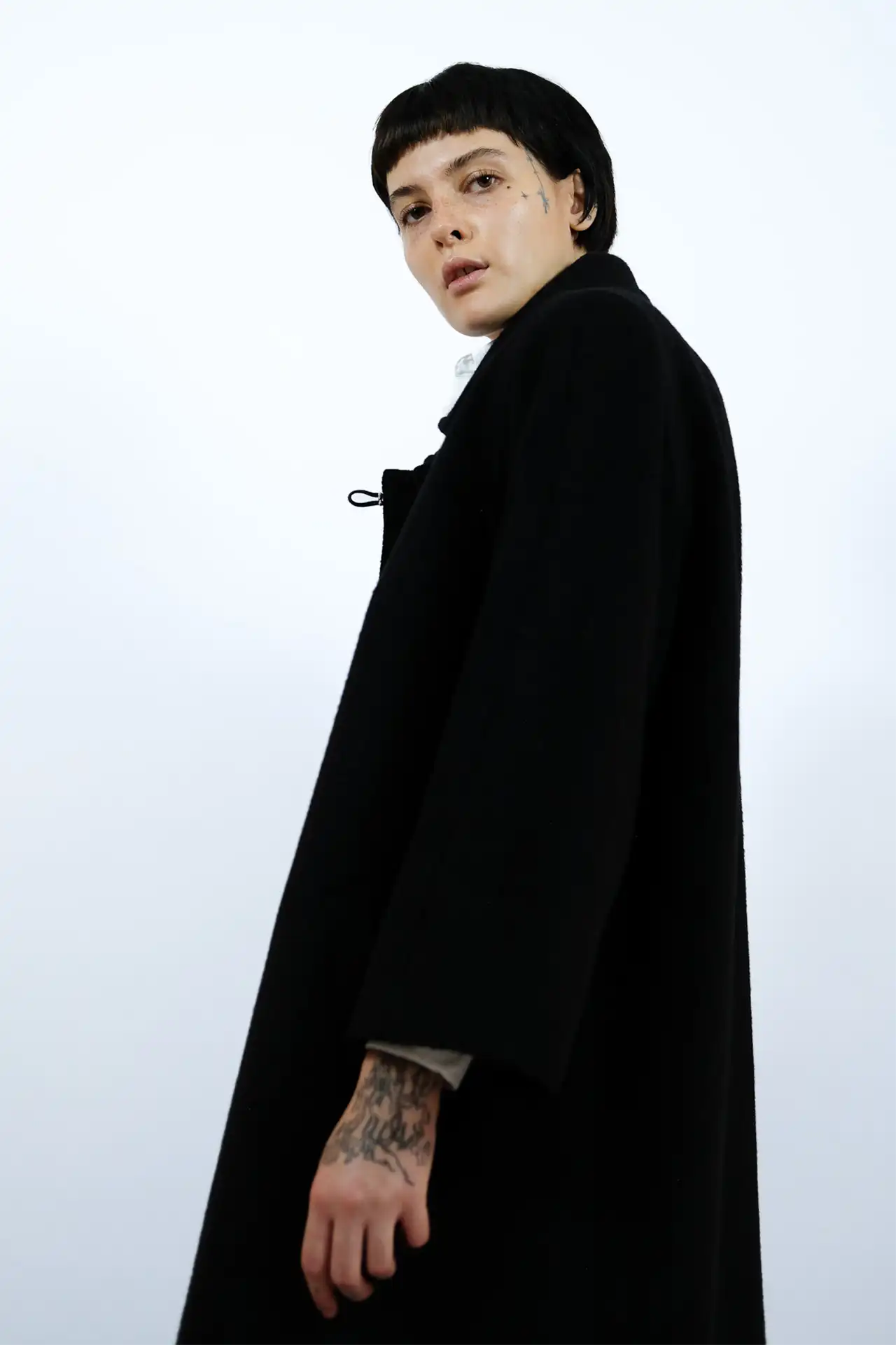 Wool Coat Sharp Long - black